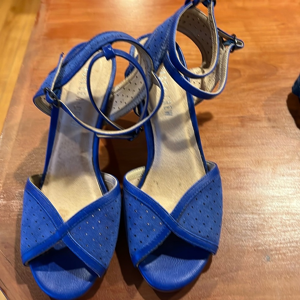 Chelsea crew royal blue leather and suede heels